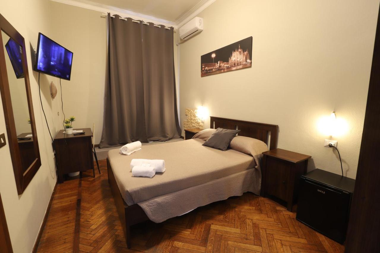 Carlo Goldoni Hotel Milan Exterior photo