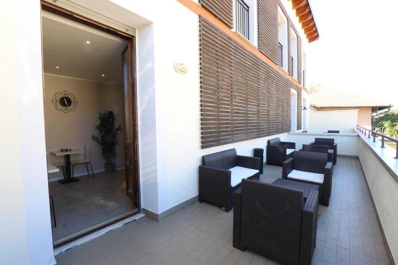 Carlo Goldoni Hotel Milan Exterior photo
