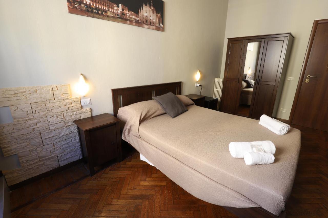 Carlo Goldoni Hotel Milan Exterior photo