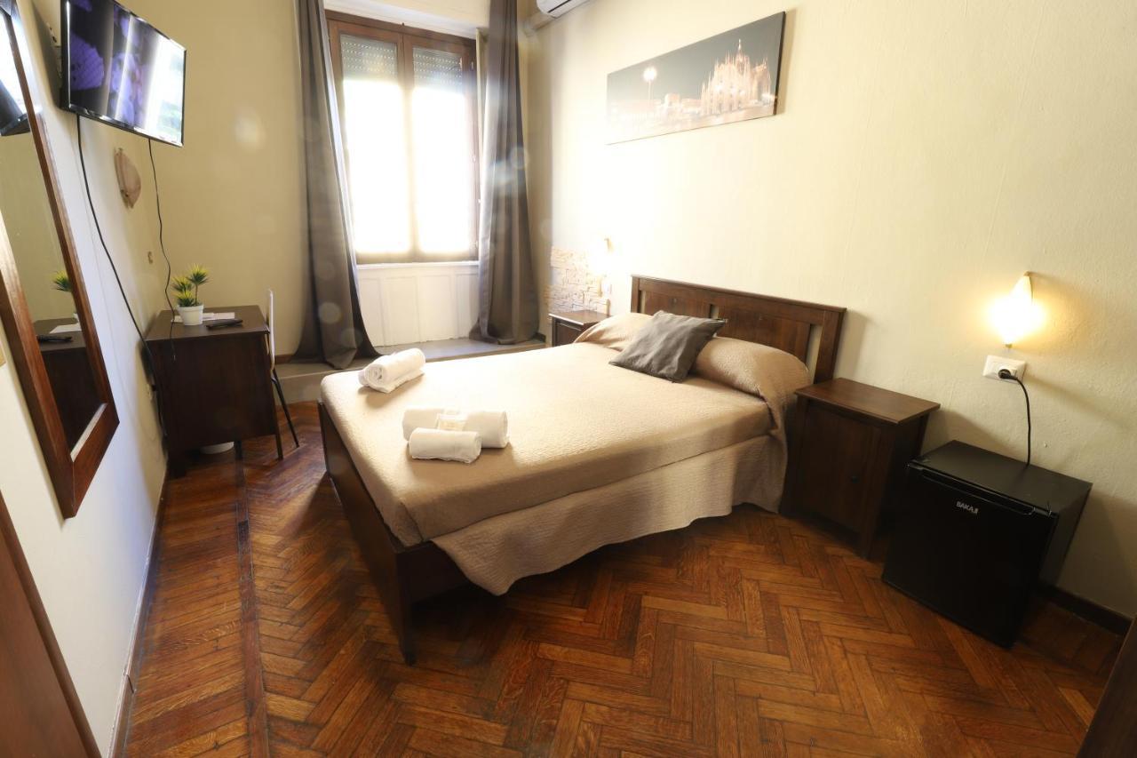 Carlo Goldoni Hotel Milan Exterior photo