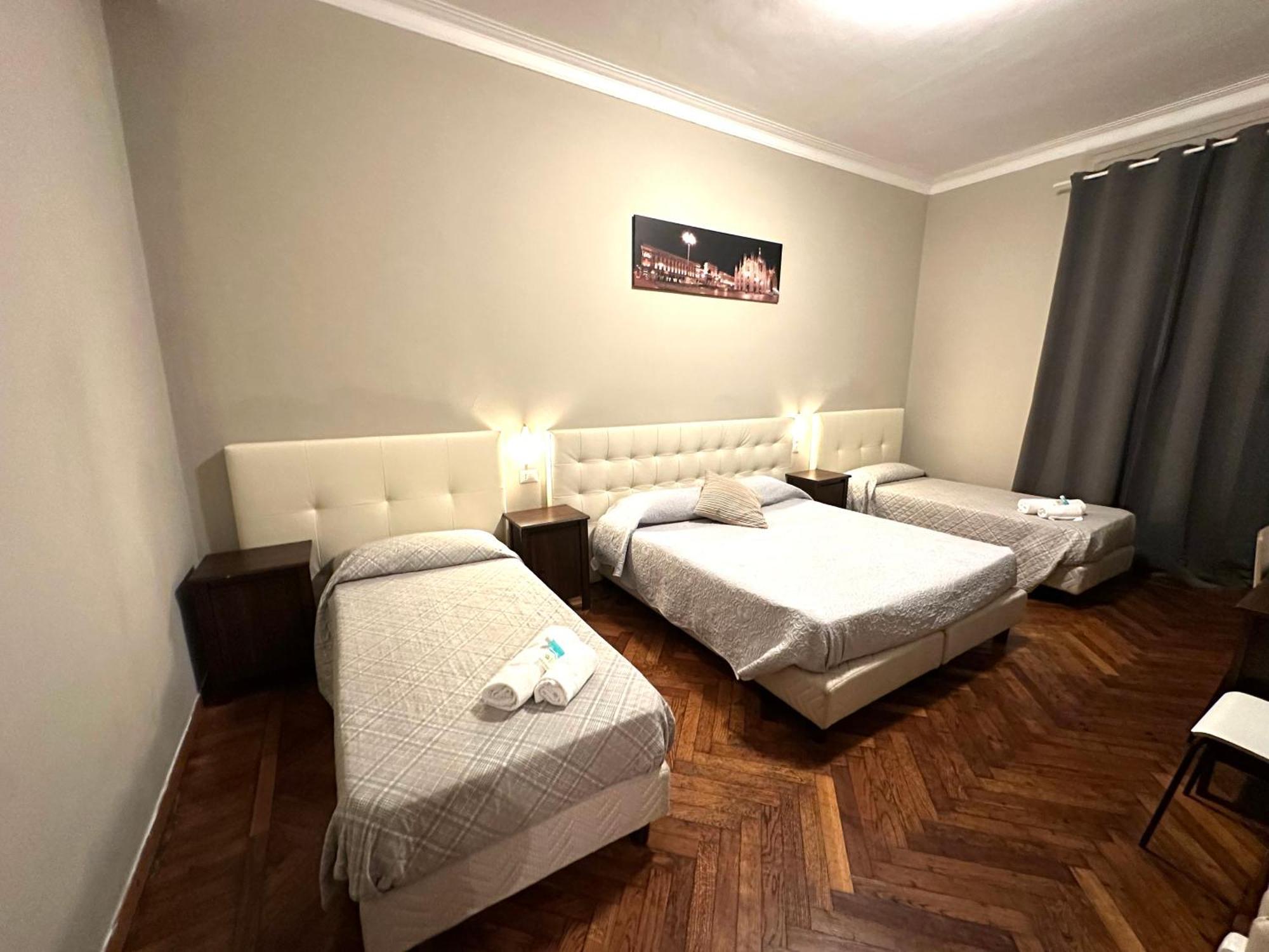 Carlo Goldoni Hotel Milan Exterior photo