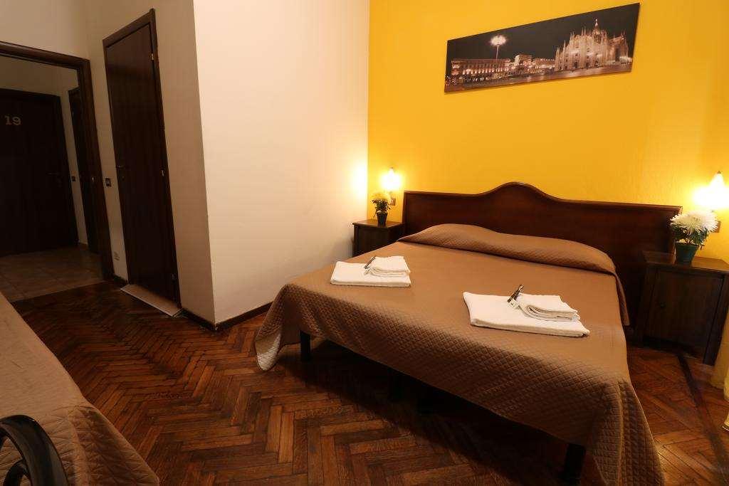 Carlo Goldoni Hotel Milan Room photo